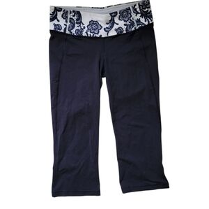 LULULEMON Lustrous Crop Leggings 10